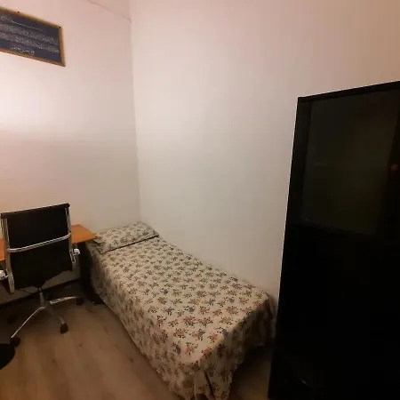 Nice And Quiet In The Center Guest house